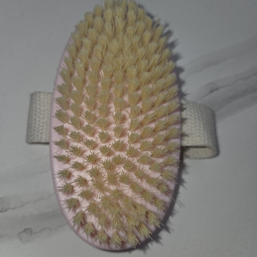 Soft Body Brush - Pale Pink with Natural Bristles